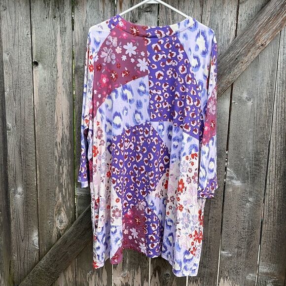 NWOT LOGO Lori Goldstein top - Picture 8 of 8